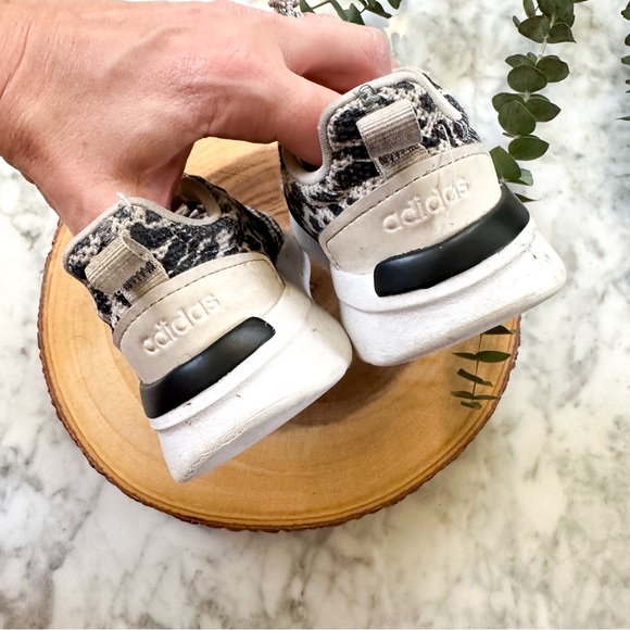 Adidas Girls Leopard Running Shoes - Picture 7 of 7